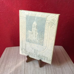 1941-1942 Yearbook ~ Central Washington College