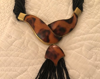 COLLAR RETRO Luisa Conti, años 70, estampado de leopardo, carey, animal print, colgante negro, dorado y marrón, collar vintage de cuentas, FIRMADO