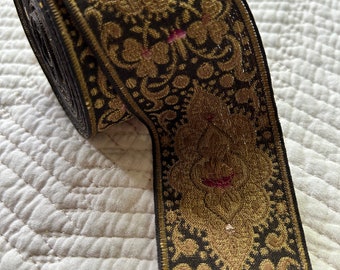 CINTA DE TAPIZ ANTIGUA cinta trenzada de un metro borde de tapiz adorno textil vintage textil antiguo bordado adorno de petit point