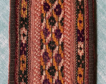 BORDADO TRIBAL VINTAGE Aplique de panel pequeño del sudeste asiático, textil antiguo, adorno tribal hecho a mano, calcomanía de cresta, patchwork, textil Banjara