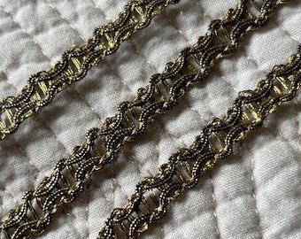 Vintage one METER GOLD TRIM narrow antique gold soutache metallic dark gold gimp lampshade pillow trim unsold store stock