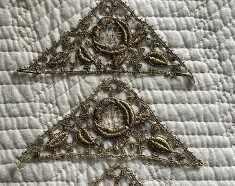 Vintage METALLIC LACE APPLIQUES 4 triangle corner appliques clothing adornments decals sewing notions ecclesiastical trims clerical patches