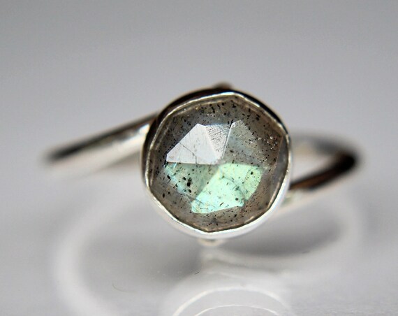 Labradorite Ring, Bypass Ring, Statement Ring, Labradorite Bypass Ring, Natural Labradorite Ring, Labradorite Jewelry, Labradorite, Gift