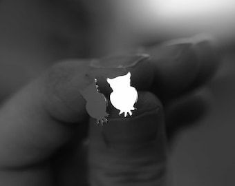 Brincos de coruja, brincos de coruja de prata esterlina, corujas, joias de coruja, brincos de coruja simples, brincos de coruja modernos, joias de coruja minimalistas, presente de coruja