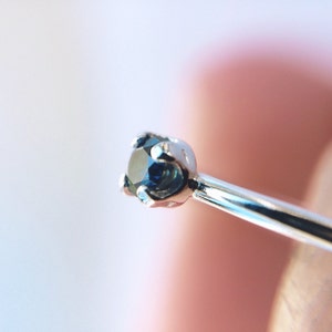 Blauer Diamantring, echter Diamantring, blauer Diamant, schlanker Ring, Minimalistischer Ring, Geschenk, Edelsteinring, winziger Diamantring, Diamantring