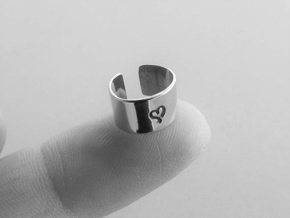 Simple Heart Slim Upper Ear Cuff, Hammered Ear Cuff, Everyday Ear Cuff, Ear Cuff, Customizable Ear Cuff Earring,Cuff, Stamped Jewelry