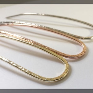 Schlichte gehämmert Gold Haargabel, Messing Haarbogen, Gold Haarstab, gehämmert Haar Stick Pin, Messing Haarschmuck, anpassbarer Haarschmuck