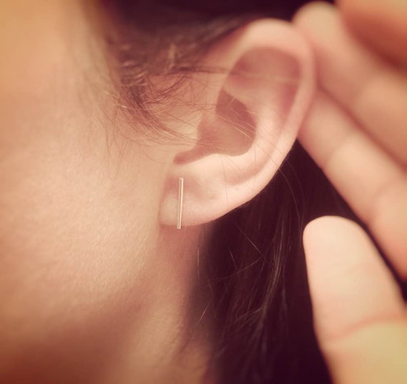 Minimalist Line Earrings,Bar Earrings,Silver Bar Earrings,T Earrings,Line Earrings,Tiny Bar Earrings,Modern Chic,Dash Studs,Simple Earrings