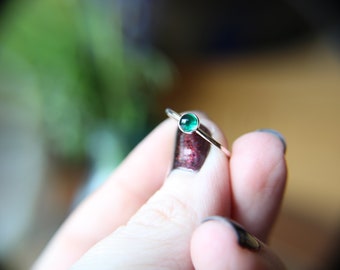 Emerald Ring, Simple Emerald Ring, Silver Emerald Ring, May Birthstone Ring, May, Birthstone Ring, Green Emerald Ring, Rebirth Ring, Gift
