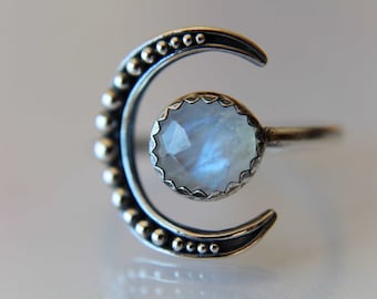 Moon Ring, Moonstone Ring, Crescent Moon Ring, Faceted Moonstone Ring, Beaded Moon Ring, Crescent Moon, Moon Jewelry, Moonstone Jewelry,Gift