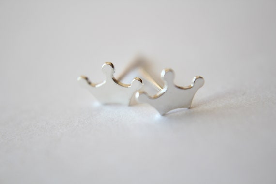 Sterling Silver Crown Earrings, Crown Stud Earrings, Tiny Sterling Silver Crown Stud Earrings, Small Crown Post Earrings, Tiny Crown Jewelry