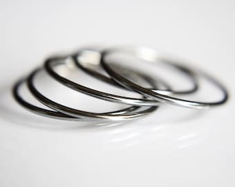 Thin Round Black Stackable Ring, Sterling Silver Ring, Stacking Rings, Dainty Ring, Tiny Ring, Skinny Ring, Black Ring, Thin Black Ring