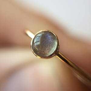 Labradorite Ring, Gold Labradorite Ring, Simple Minimalist Ring, Natural Gemstone, Gemstone Stacking Ring, Labradorite Jewelry, Simple Band