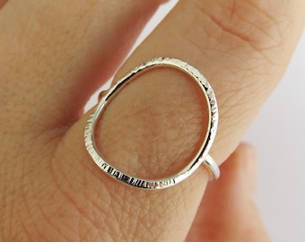 Large Circle Ring,Stacking Rings,Eternity Rings,Silver/Gold Circle Rings,Simple Modern Rings,Karma Circle Ring,Minimalist Jewelry,Karma Ring