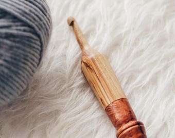 Handcrafted Briar Burl Wood Crochet Hook L-11 (8mm)