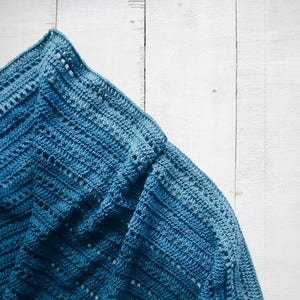 Crochet PATTERN- Ombre Shawl