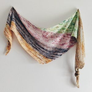 Knitting PATTERN- Mini Skein Shawl- Triangle Knit Scarf - Women&#39;s Knitted Scarf - Easy Shawlette