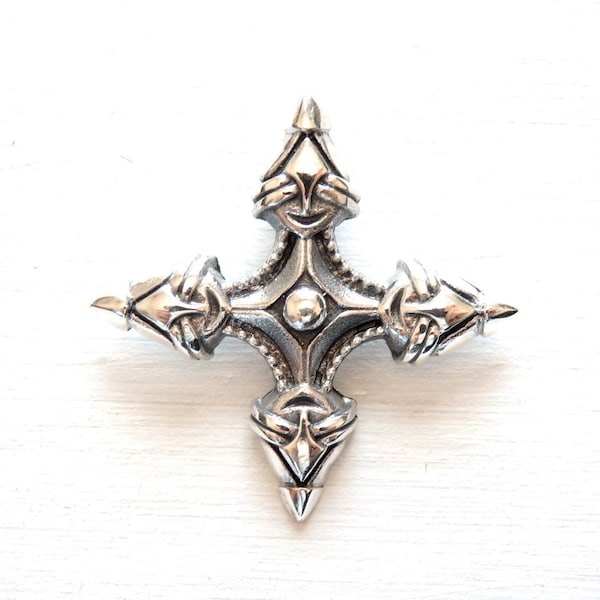 Sterling Silver pendant, 925 silver Shuriken pendant, sterling ninja star, silver Japanese Samurai jewelry, decorative four pointed Shuriken