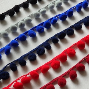 3 yds. Pom pom trim, Bobble trim for clothing, accessories, retro trim, THREE yards