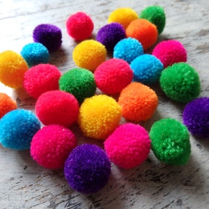 25 Hmong hill tribe pom poms, assorted colours, approx. 14-16mm, 1/2, ethnic yarn pom poms, SMALL size, colourful loose pompoms, 25 pcs. image 4