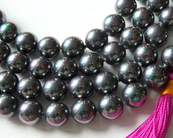 8mm Dark Grey Shell Pearl Strand: Iridescent Mother of Pearl Beads
