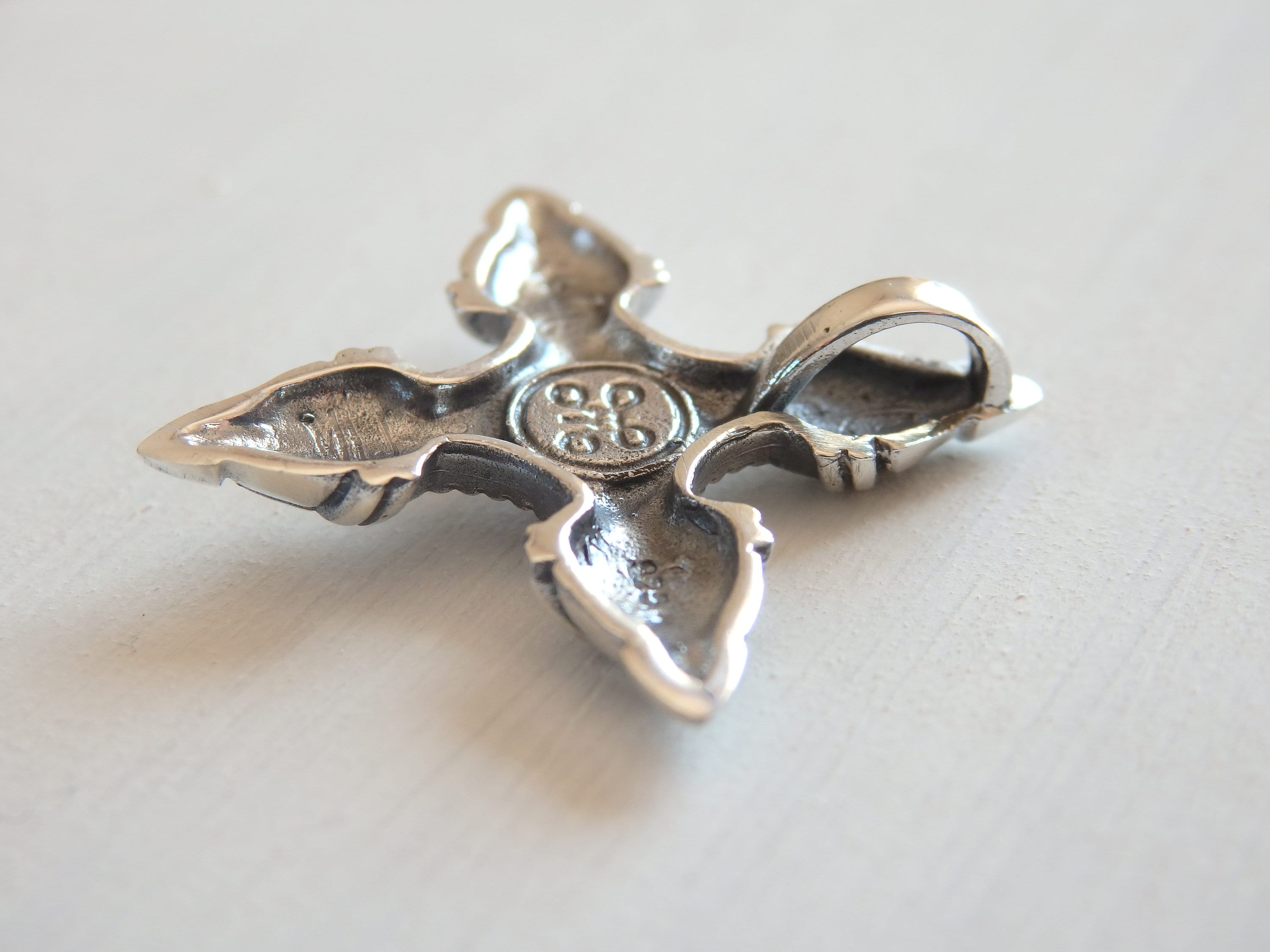 Sterling Silver Shuriken Pendant : 925 Japanese Samurai Ninja Star