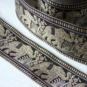 1 yarda. Borde de sari de elefante indio, ribete de sari negro y dorado con elefantes, borde de sari de 58 mm de ancho, cinta de elefante, ribete étnico, UNA yarda