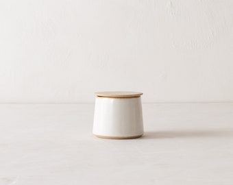 Garde-beurre minimaliste | Secondes | Grès