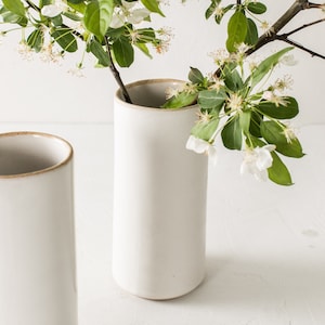 Minimal Vase Stoneware image 4