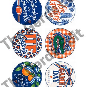 Puede incluir: Seis diseños circulares con temas de los Florida Gators. Los diseños incluyen textos como Saturdays in Gainesville, Go Gators, UF Gators y Game Day, junto con gráficos de un balón de fútbol americano, cabeza de caimán, naranjas, lazos y estampados de leopardo.