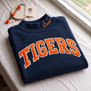Sweat-shirt à col montant brodé personnalisé : Sweat-shirt femme Tigers Football, Pull à col montant City Pride, Pull pour les jours de match