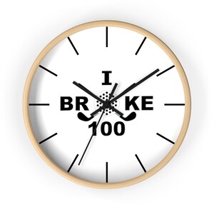 ゴルフ用の壁掛け時計を100個壊した