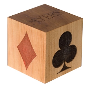 Marcador de palo para cartas, marcador de Euchre Trump personalizado, Pinochle: regalo para jugadores de cartas en una noche de juego.