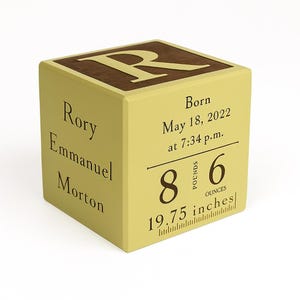 Bloque para bebé con regla para registrar las estadísticas de nacimiento - Recuerdo de madera personalizado grabado, arce imagen 1