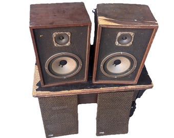 Vtg Harman Kardon HK-20 Bookshelf Speakers Pair 2-Way 17” x 11” x 8” Works Video