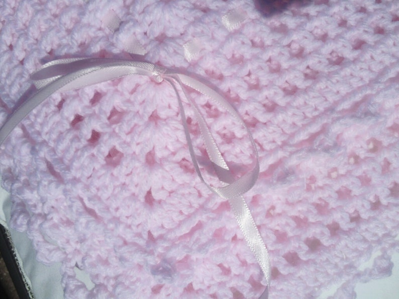 Crochet delicate pink lacy baby girl blanket 31 x 31