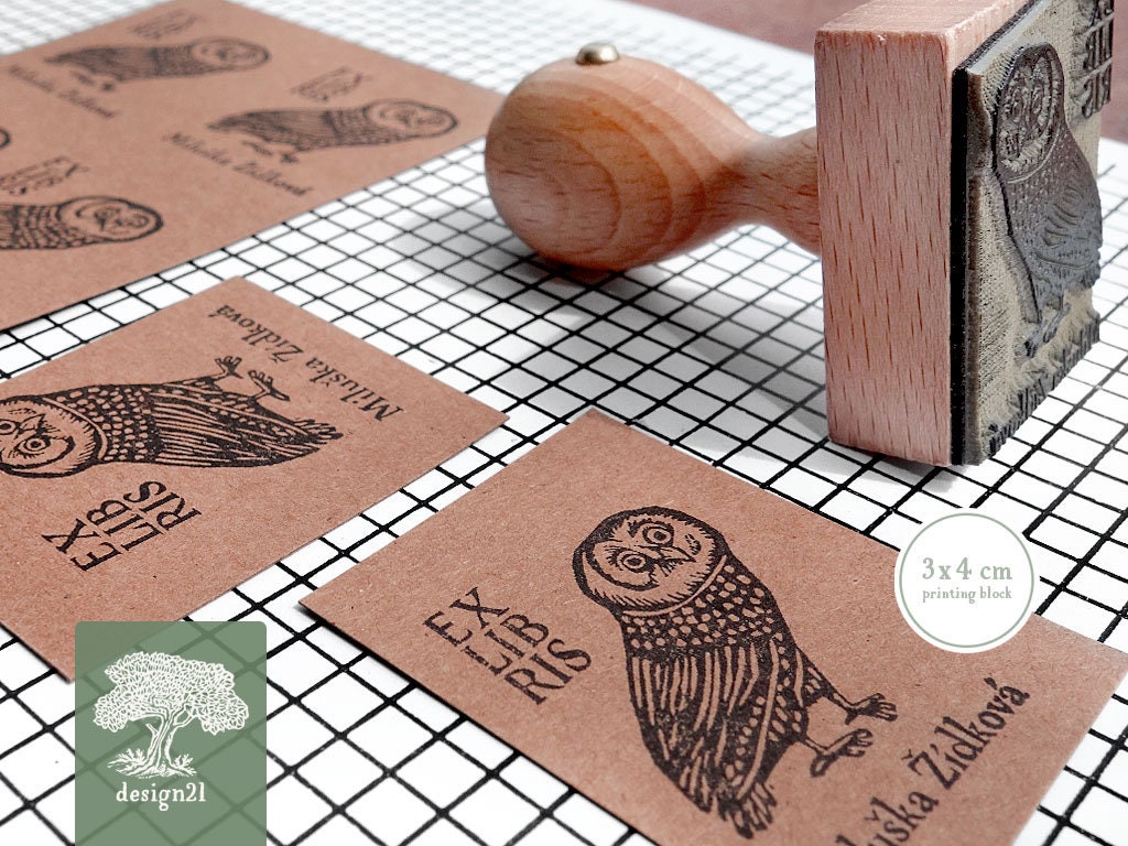 Owl: personalised rubber stamp (3x4 cm)