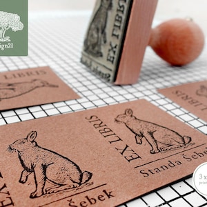 Petit lièvre: timbre (3x4 cm)