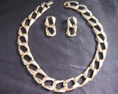 Chain Link Necklace Earring Set Gold Tone Chunky Classic Fashion