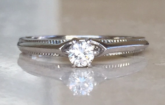 High Quality 14k White gold Antique Diamond Solitaire Engagement Ring Size 5.75 Stackable
