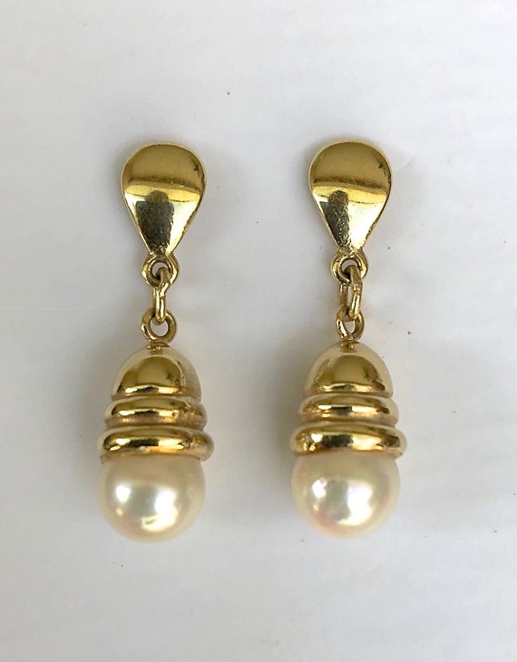 Beautiful High Quality and Classic 14k Pearl Drop… - image 1
