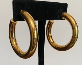 Vintage MONET Gold-tone Hollow Hoop Pierced Earrings!
