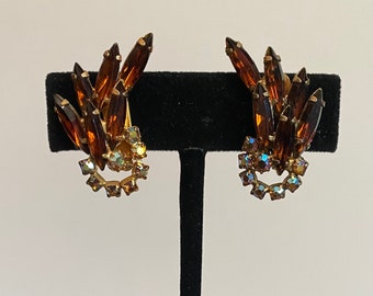 Vintage 60s Brown Rhinestone Aurora Borealis Clip On Earrings!