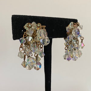 Vintage LISNER Clear Crystal Cluster Dangle Clip On Earrings image 2