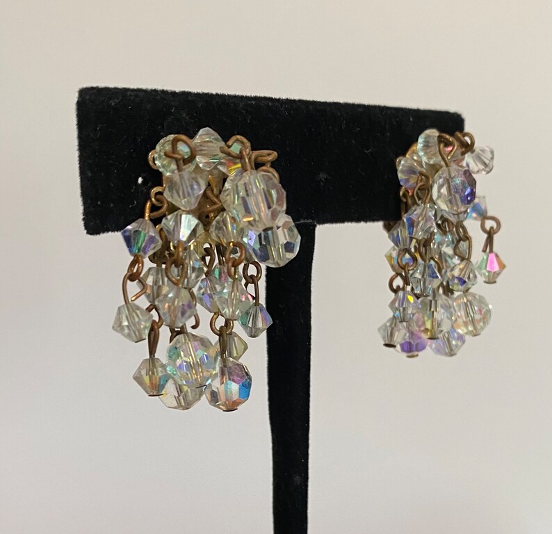Vintage LISNER Clear Crystal Cluster Dangle Clip On Earrings image 2