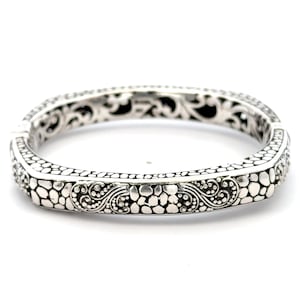 Chic Sterling Silver Vintage Sarda Hinged Bracelet Featuring Chic Sterling Silver Vintage Sarda Hinged Bracelet Featuring