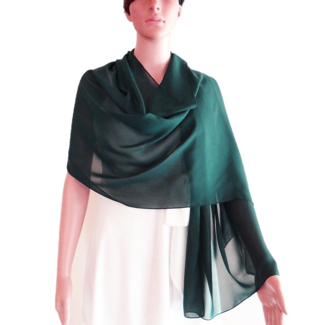 green emerald velvet dress DARK GREEN BARI SHAWL – Güendolina main image 1