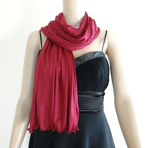 Heller Burgund langer Schal. Leichter weinroter Wickelschal. Weicher Baumwolle Spandex Schal.