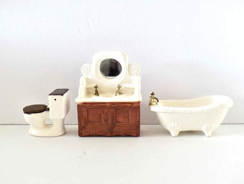Miniature Dollhouse 3//4/" scale Bathroom Pedestal Sink White Wood