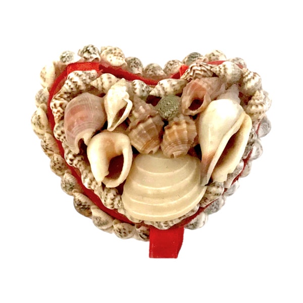 Vintage Sailor's Valentine Souvenir Shell Heart Box